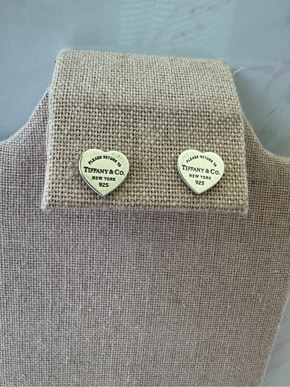 Tiffany & Co. mini heart earrings - Picture 2 of 4